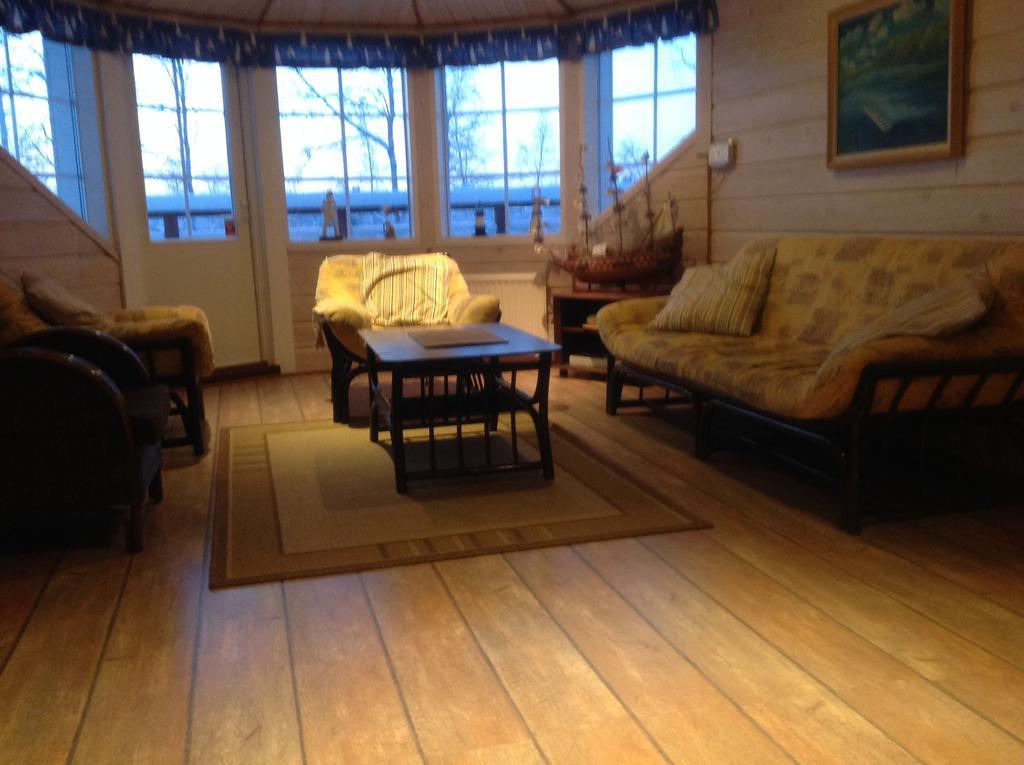 Villa Somosenranta Oikarainen ภายนอก รูปภาพ