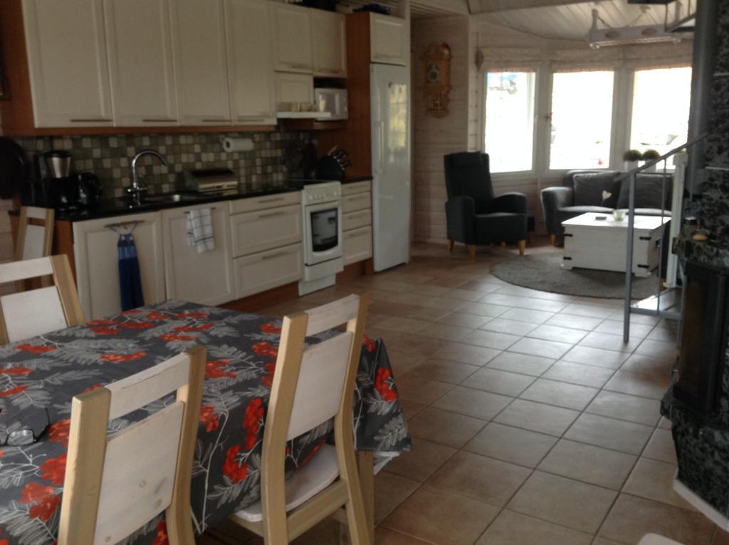 Villa Somosenranta Oikarainen ภายนอก รูปภาพ